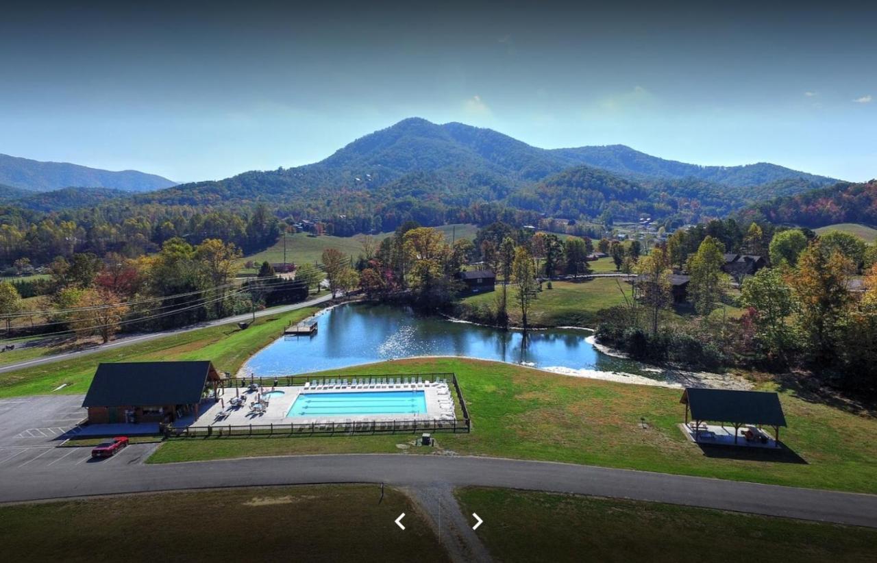 Alpine Joy-Hot Tub, Pond Access ,1089 Of Free Tickets For Each Paid Day, Dollywood And More! Таунсенд Екстер'єр фото